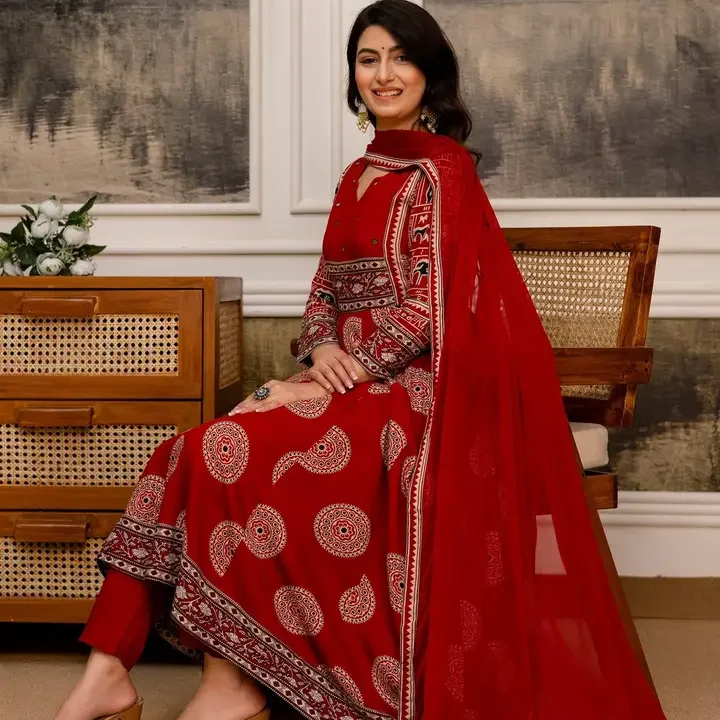 Berrylicious Women Ethnic Motifs Printed Empire Kurta with Trousers & With Dupatta, Red